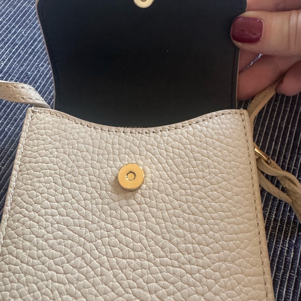 MAISON de SABRÉ - The Crossbody Phone Pouch - Picture 2 of 6